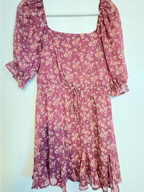 Francesca's Collections Mauve Floral Midi Dress